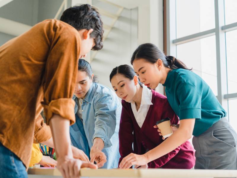 5 Cara Mengembangkan Interpersonal Skill untuk Introvert